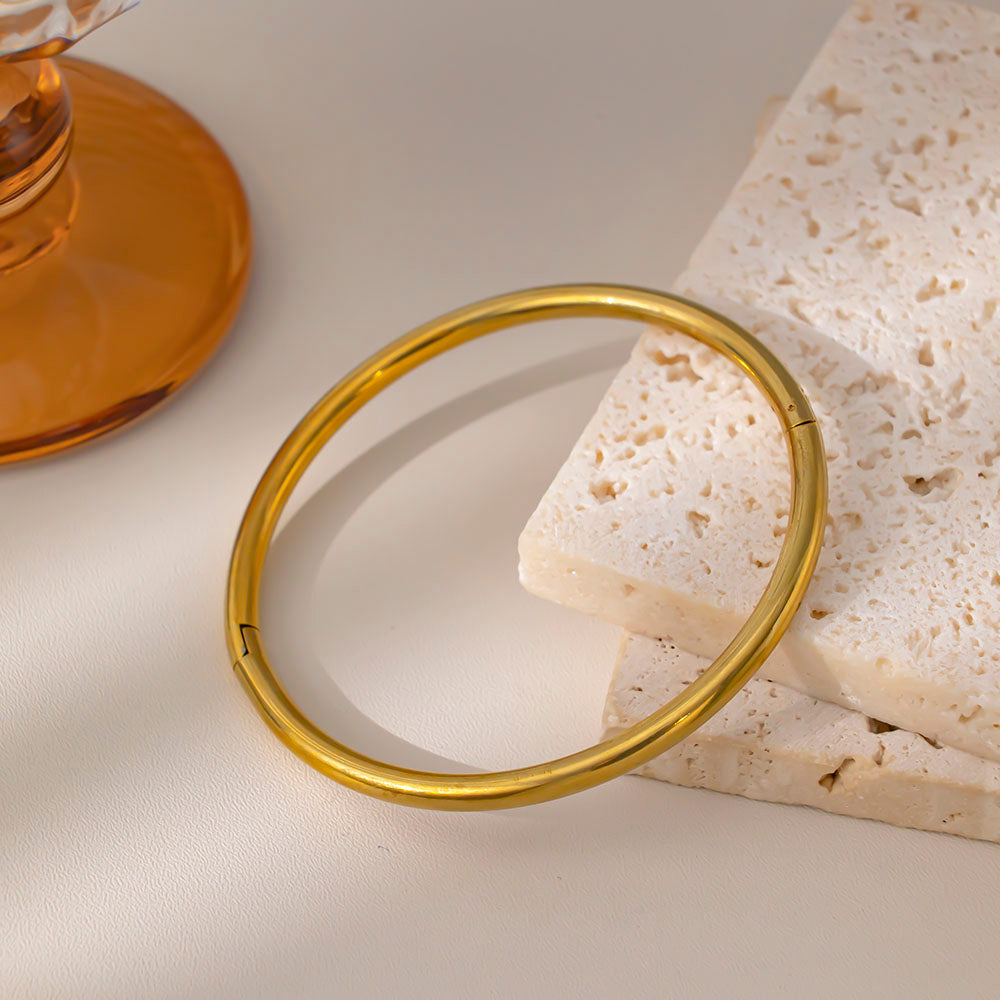 Bangle Classic B-316