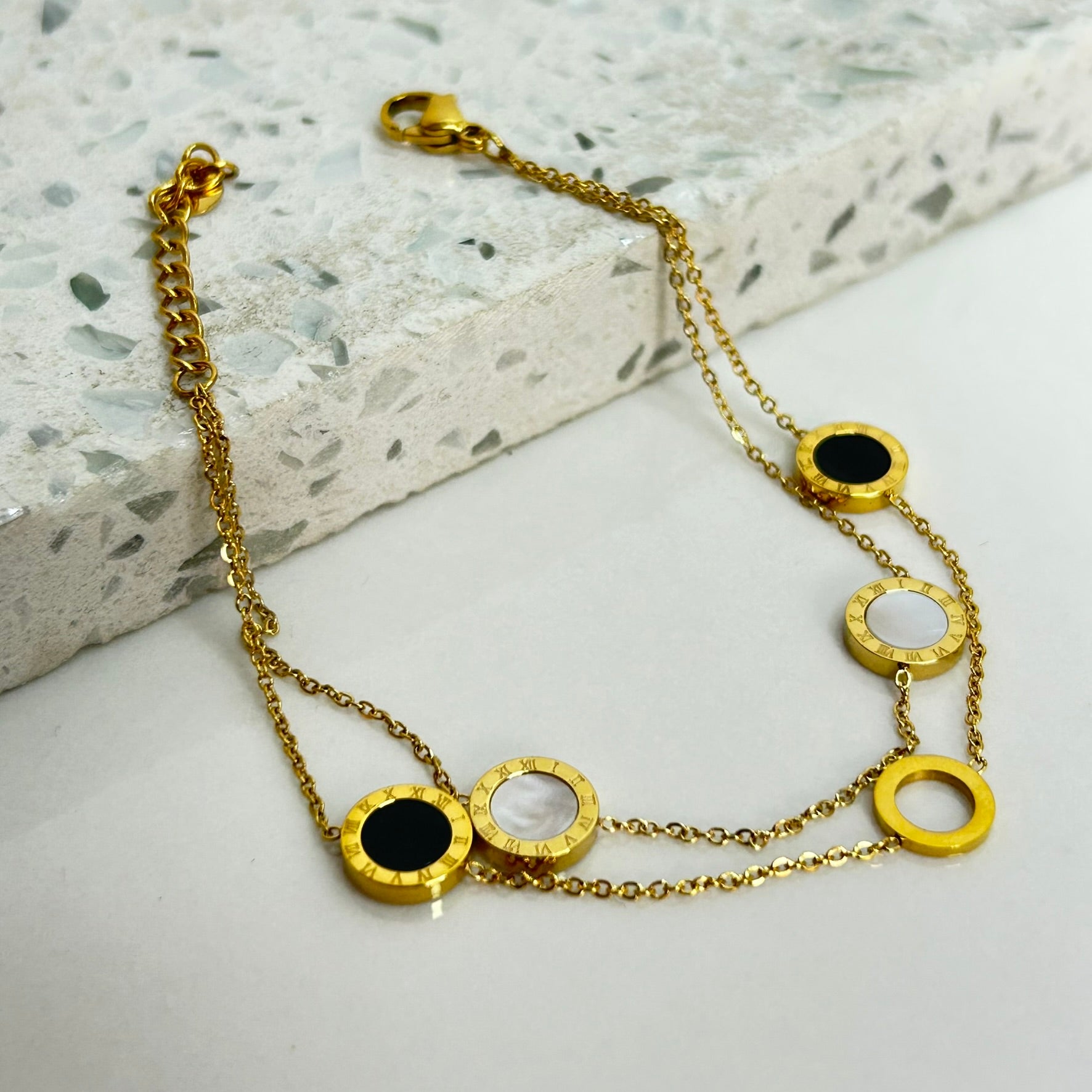Pulsera Minimal trendy  C-090