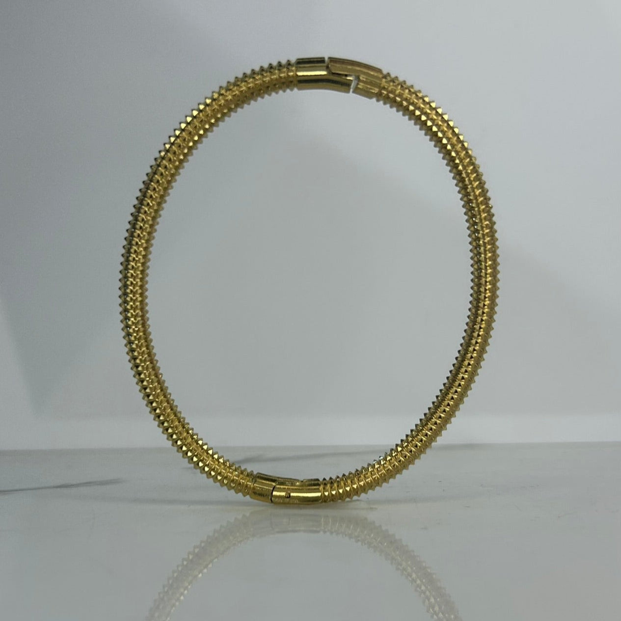 Bangle Classic B-319