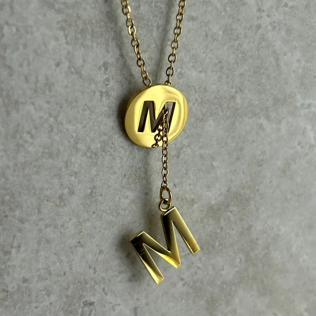 Collar Letra M - N031