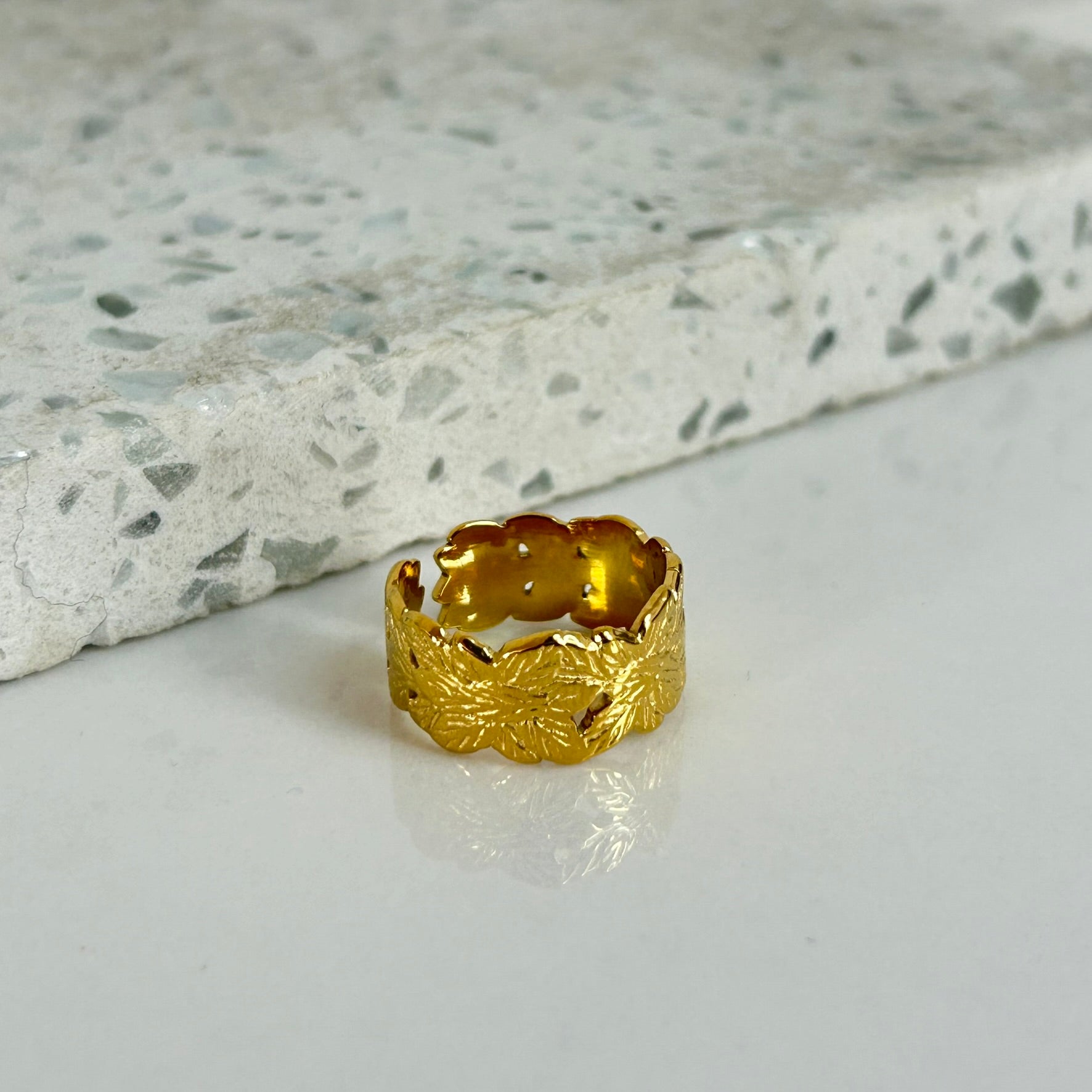 Anillo Eternal Shape  R-103