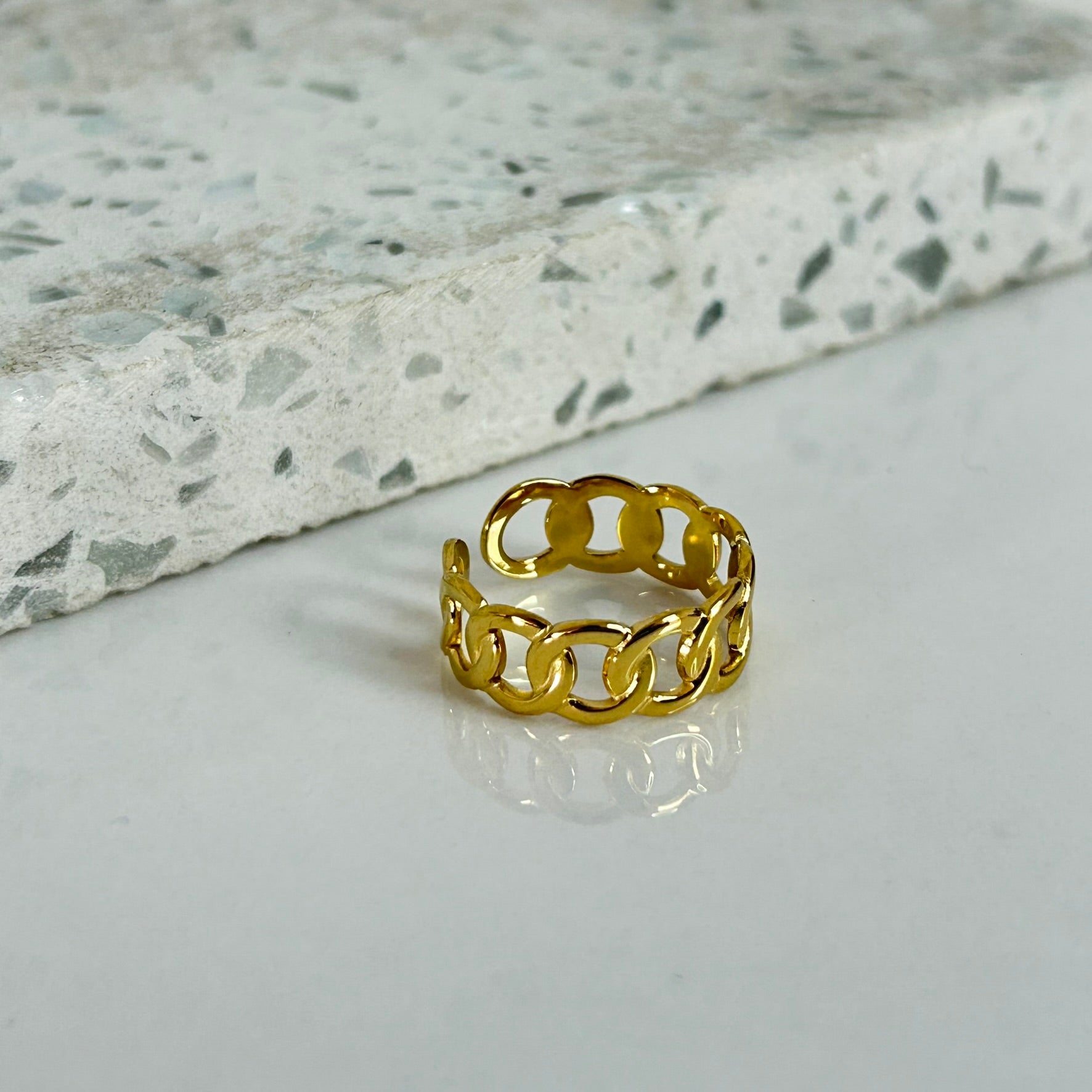 Anillo Lines  R-108